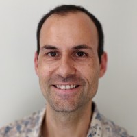 Christian Henschel headshot