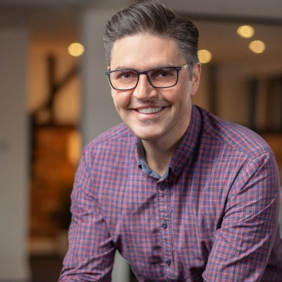 Simon Corbett headshot